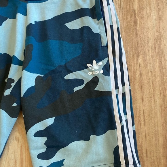 Adidas Three Stripe Blue Camouflage Sweatpant Shorts - Picture 5 of 6